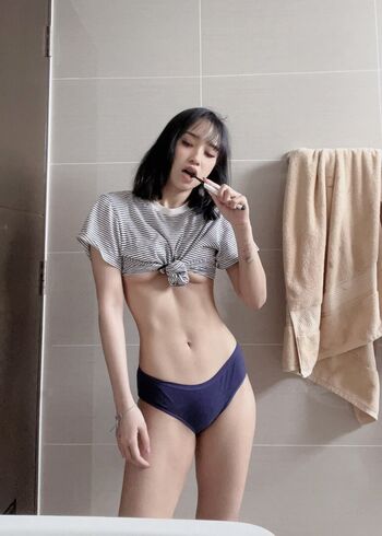 Full leaked Leezipotato private onlyfans photo