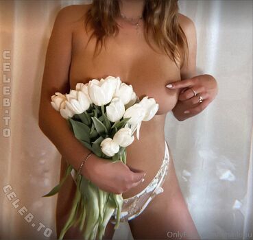 Full leaked Lena louu private onlyfans photo