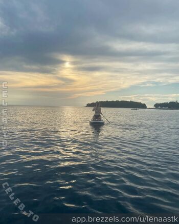 Full leaked Lenaa stk  page private onlyfans photo