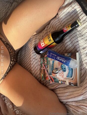 Full leaked Lenaland private onlyfans photo