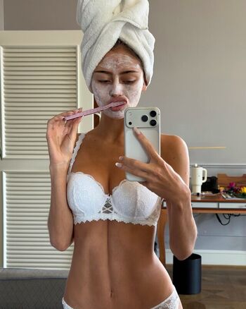 Full leaked Leni klum private onlyfans photo