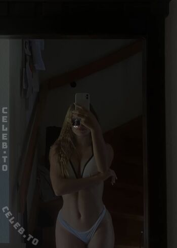Full leaked Leni sfh private onlyfans photo