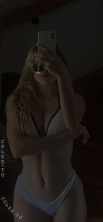 Full leaked Leni sfh private onlyfans photo