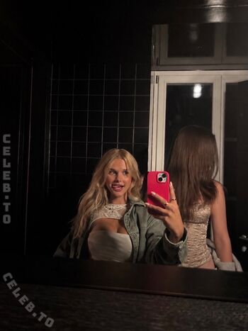 Full leaked Leni zkm private onlyfans photo