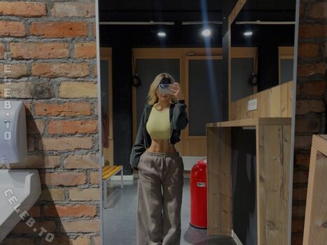 Full leaked Leni zkm private onlyfans photo