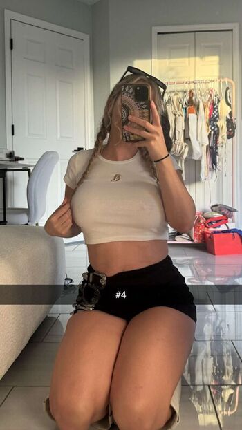Full leaked Leonella montalvo private onlyfans photo