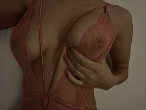 Full leaked Leonie vincent private onlyfans photo