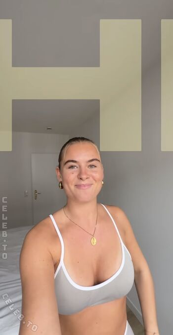 Full leaked Leonyymartinek private onlyfans photo