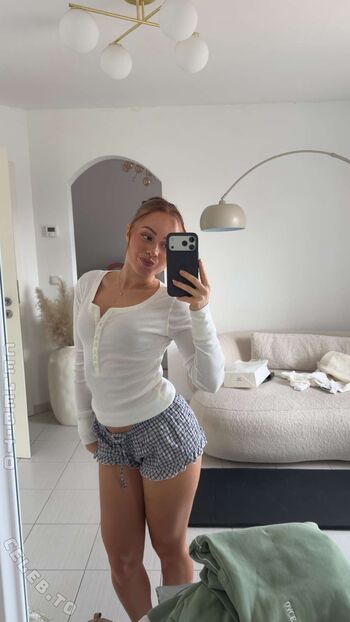 Full leaked Leoobalys page private onlyfans photo