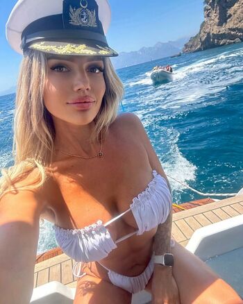 Full leaked Lera koldomasova page private onlyfans photo