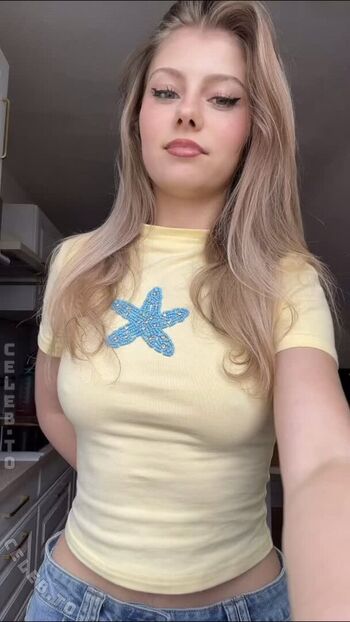 Full leaked Lesley bunny private onlyfans photo
