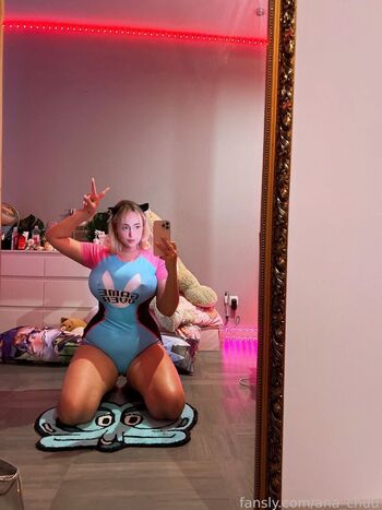 Lewd Cosplayer
