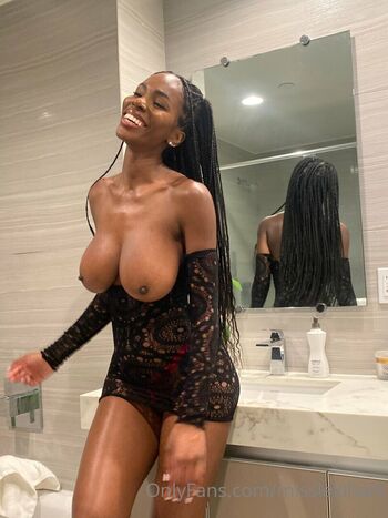 Full leaked Lexi hart private onlyfans photo