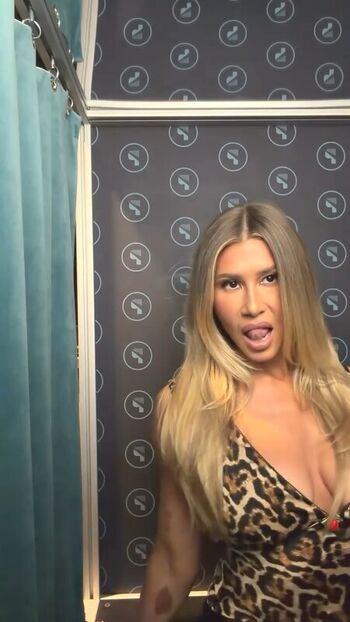 Full leaked Lexy nair private onlyfans photo