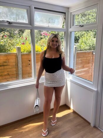 Full leaked Lexy xx private onlyfans photo