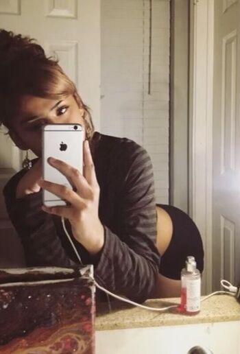 Full leaked Leya private onlyfans photo