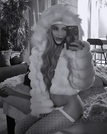 Full leaked Leyfit private onlyfans photo