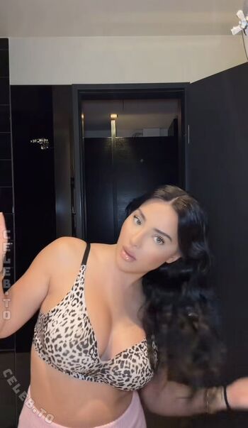 Full leaked Leyla lahouar private onlyfans photo