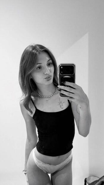 Full leaked Leynavrt private onlyfans photo