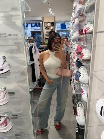 Full leaked Lia toutcourt private onlyfans photo