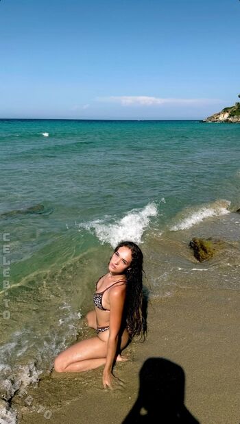 Full leaked Lianadaria private onlyfans photo