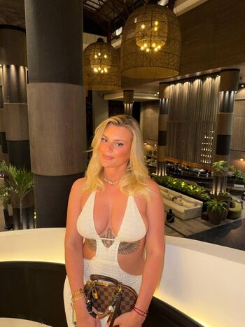 Full leaked Lica private onlyfans photo
