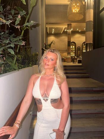 Full leaked Lica private onlyfans photo