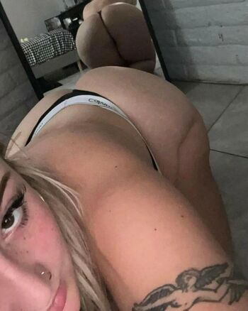 Full leaked Lickabalelibra private onlyfans photo