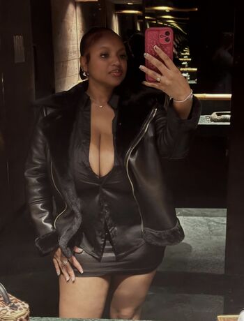 Full leaked Lifeeofjanaeee private onlyfans photo