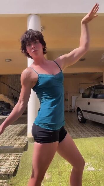 Full leaked Lifterlily private onlyfans photo