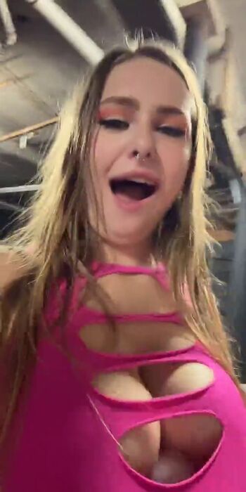 Full leaked Lightseyhaley private onlyfans photo
