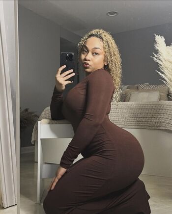 Full leaked Lightskin  page private onlyfans photo