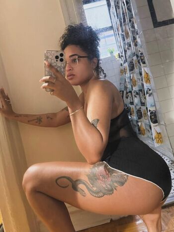 Full leaked Lightskin  page private onlyfans photo