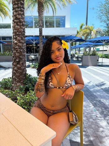 Full leaked Lightskin page private onlyfans photo