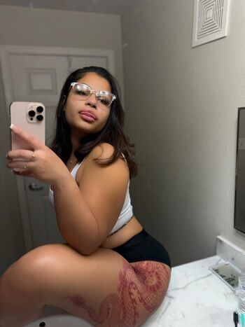 Full leaked Lightskin private onlyfans photo