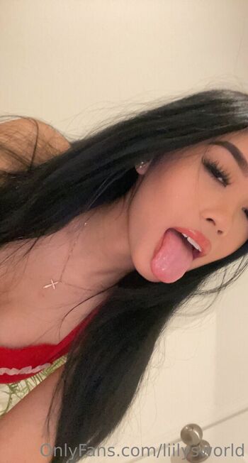 Full leaked Liilysworld private onlyfans photo