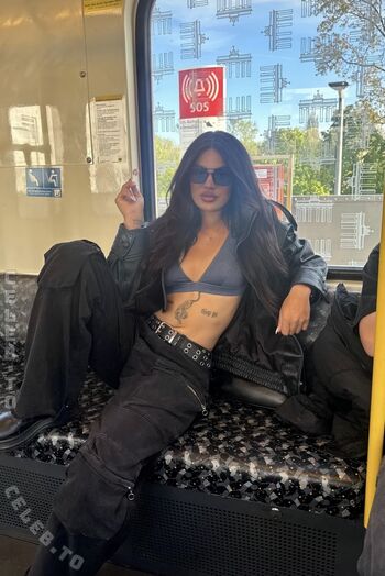 Full leaked Lil janice private onlyfans photo