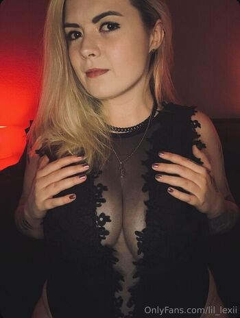 Full leaked Lil lexii page private onlyfans photo