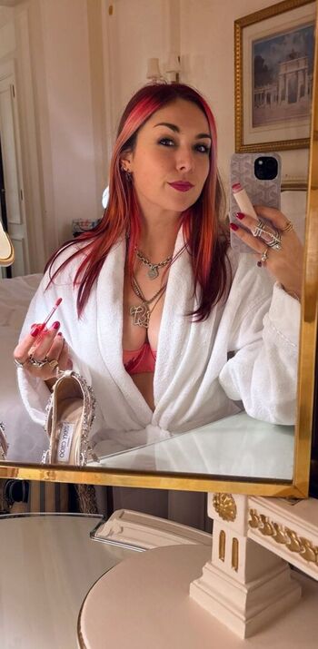 Full leaked Lilalacombe private onlyfans photo