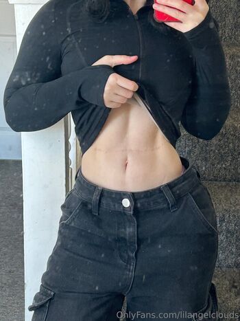 Full leaked Lilangelclouds private onlyfans photo