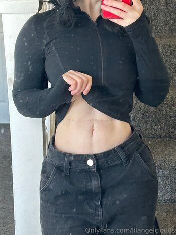Full leaked Lilangelclouds private onlyfans photo