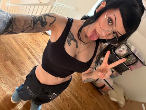 Full leaked Lilbatty private onlyfans photo