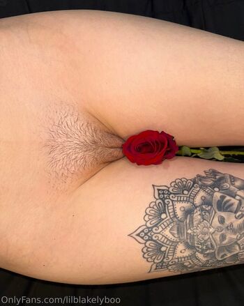 Full leaked Lilblakelyboo  page private onlyfans photo