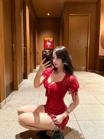 Full leaked Lilchiipmunk page private onlyfans photo