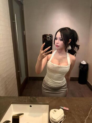 Full leaked Lilchiipmunk private onlyfans photo