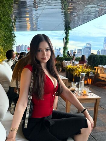 Full leaked Lilchiipmunk page private onlyfans photo