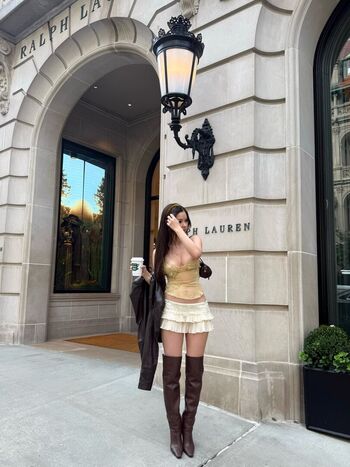 Full leaked Lilchiipmunk page private onlyfans photo