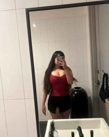 Full leaked Lilfreakkb private onlyfans photo
