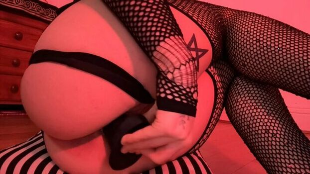 Lilgothgirlx