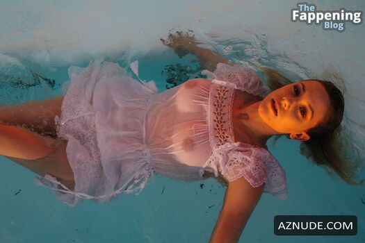 Full leaked Lilireinhart private onlyfans photo